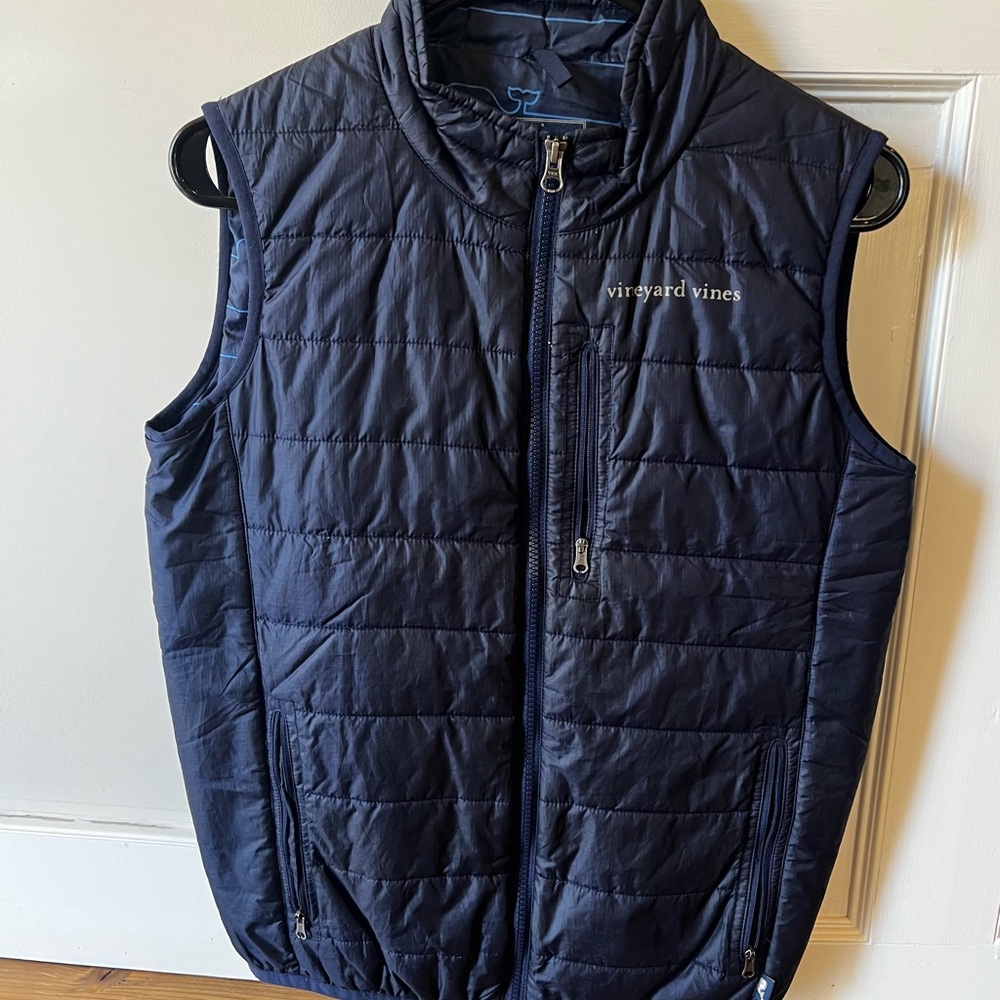 Vineyard Vines Boys Large Navy waterproof vest.
